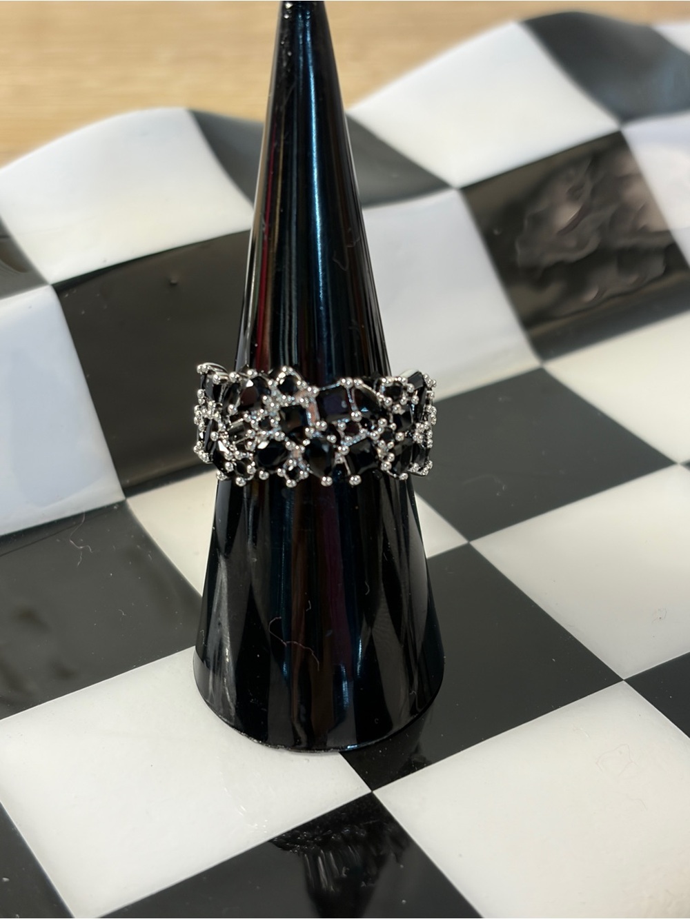 Bomb party ring - the edge of dreams - onyx